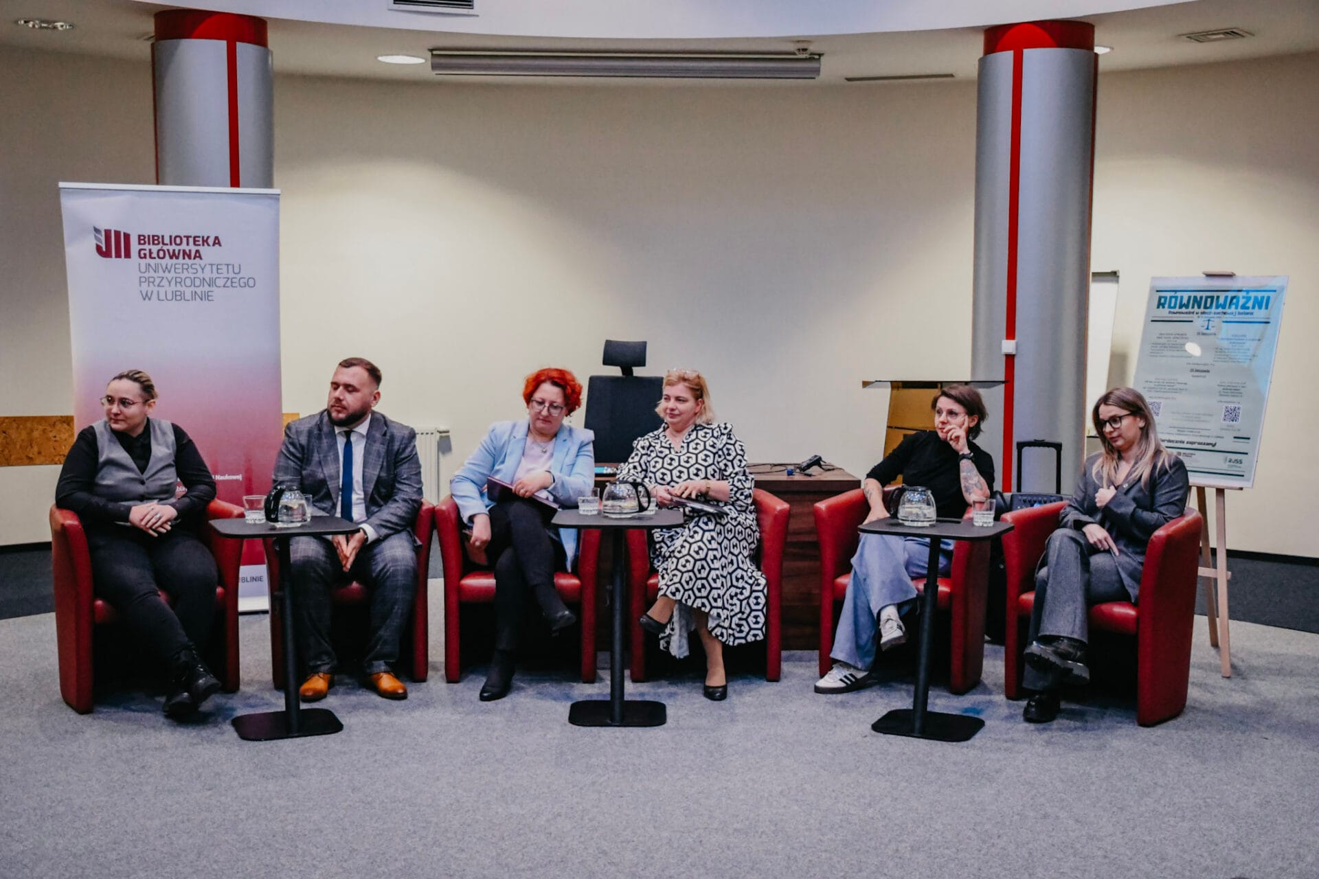 Read more about the article Participation in the conference “Balanced Online – Keep the Balance”